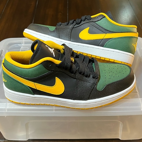 DS 2013 NIKE AIR JORDAN RETRO LOW “GREEN GOLD